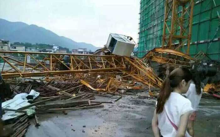 广州珠海塔吊坍塌