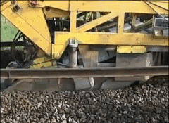 全自动化机械铺设铁路