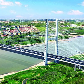 武汉汉江特大桥预应力混凝土斜拉桥主梁完工