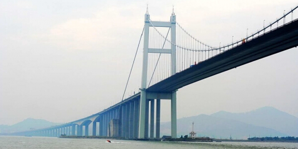 广东虎门大桥辅航道桥碳纤维加固实例