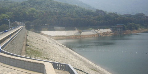 水库大坝的坝坡加固设计