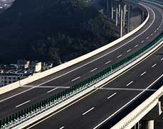 渝湘高速公路加固