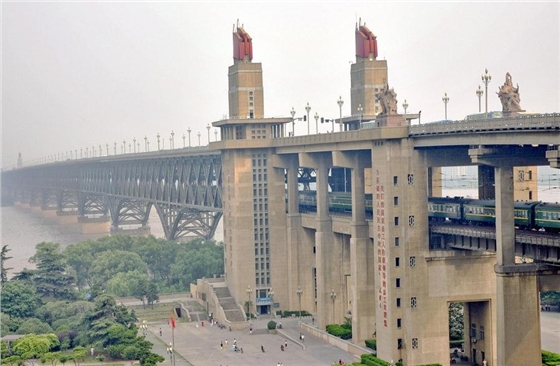 南京长江大桥,悍马加固材料 南京长江大桥,悍马加固材料