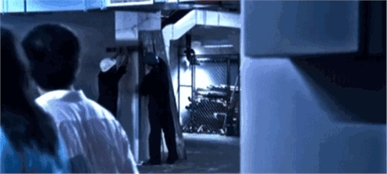 方木顶住天花板 方木顶住天花板