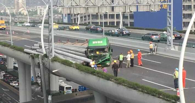 沪中环线高架损毁事故