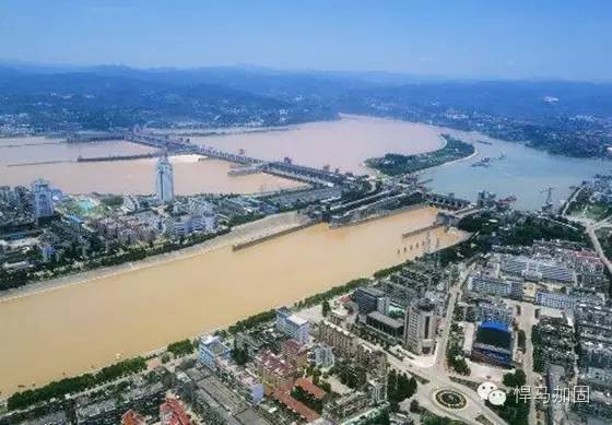 葛洲坝水利枢纽工程全景 葛洲坝水利枢纽工程全景