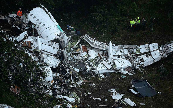 巴西飞机坠毁