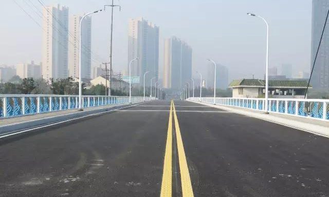 江阴黄田港大桥今日通车啦!开起来杠杠滴! 江阴黄田港大桥今日通车啦!开起来杠杠滴!