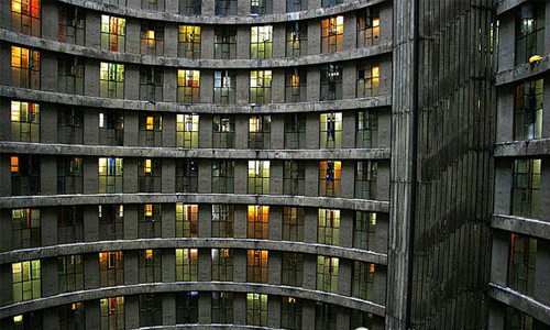 非洲巨型筒体建筑