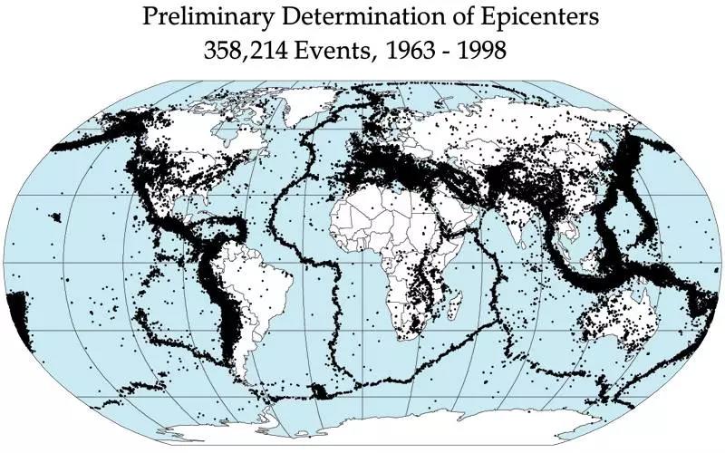 地球板块构造及1963-1998年世界地震分布