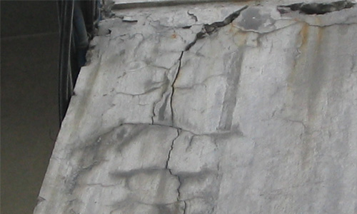 周边施工导致楼房墙体开裂怎么办