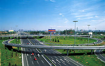 京沪<font color="red">高速公路</font>