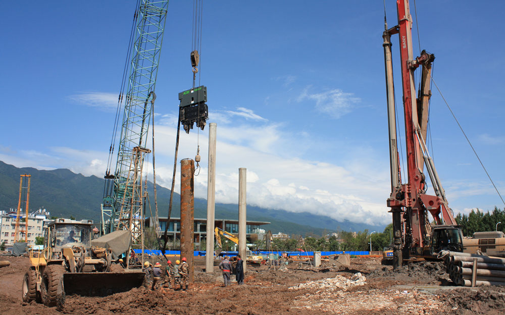 <font color="red">混凝土</font>的灌注要满足什么要求？