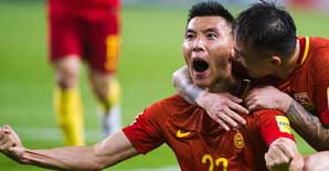 赢了！<font color="red">国足1-0韩国</font> 这个夜晚值得永远拥有