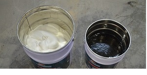 裂缝修补胶等不需要灌注的结构胶，为什么易于涂刮又不会随意流淌？