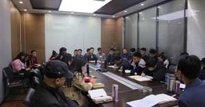 <font color="red">上海悍马四月例会</font>顺利举行