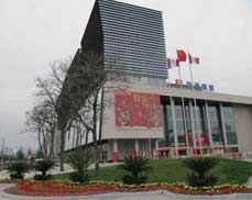 今鼎时代广场A-B座<font color="red">装修</font>加固