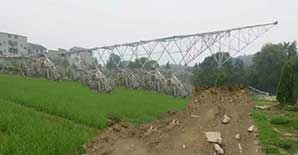 江西在建电塔倒塌 安全不能只是说说！