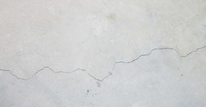 楼板裂缝、开楼板洞用什么楼板加固材料？