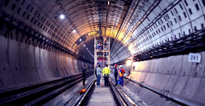 “基建狂魔”多逆天,<font color="red">悍马加固材料</font>就有多认真