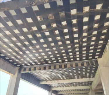 "设计或施工失误"